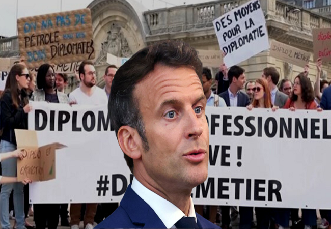 Strike of French diplomats