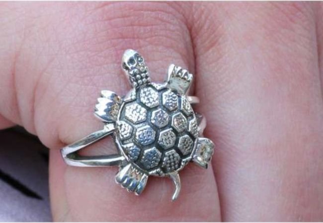 Jyotish tips for turtle ring