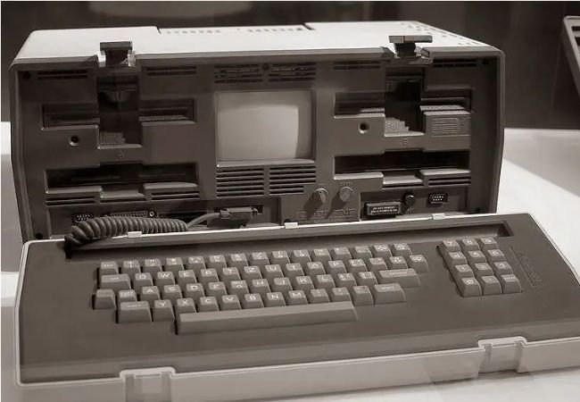 First Laptop in World