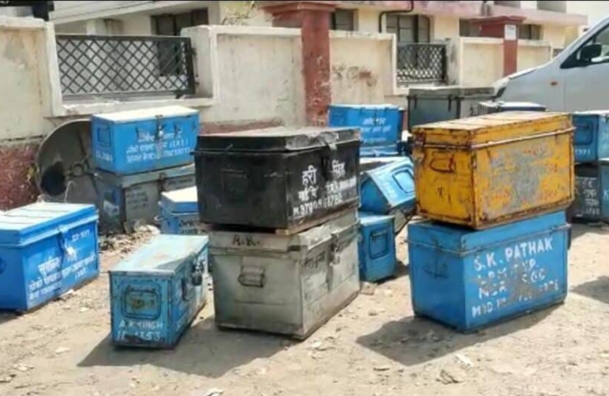 line box Indian railway