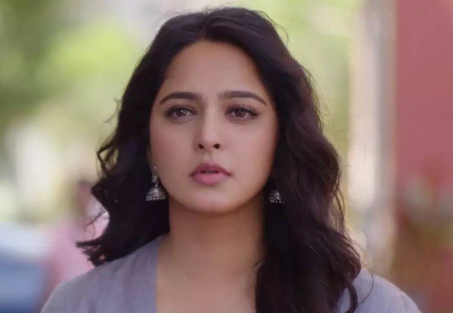 actress anushka shetty has a rare laughing disease