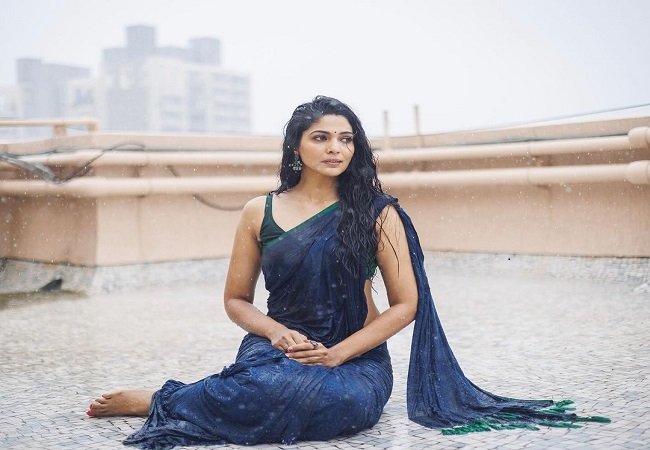 Pooja Sawant Photoshoot In Rain