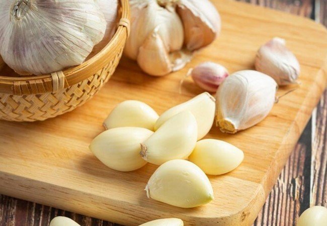 Raw Garlic Health Benefits